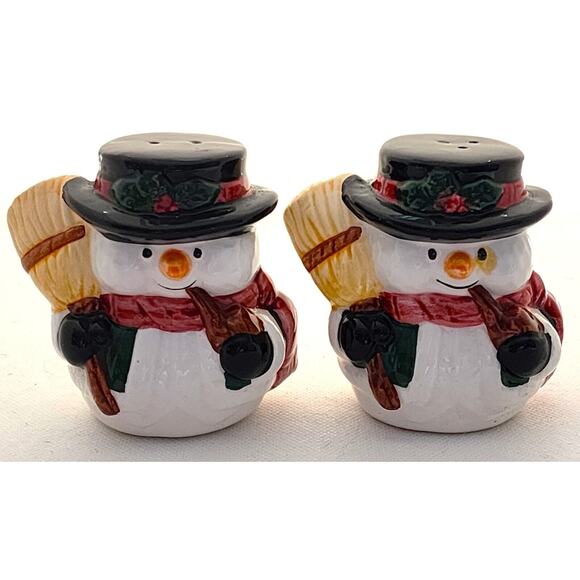 SALT & PEPPER SHAKERS-Snowman with Broom-Matching-Stoppers Included-Novelty - Picture 10 of 10